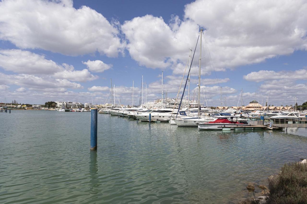 Hopstays Vilamoura All In - Marina View Apartment Quarteira Luaran gambar